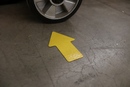 9225-20082-040 - floor marker pictogram arrow